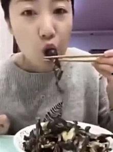 女主播吃青蛙视频,惊险滋味引网友热议