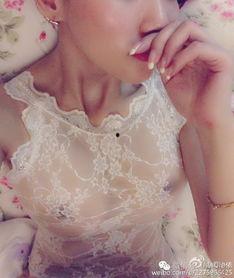 微博上的大胸网红,揭秘微博上热门身材女神的日常生活”